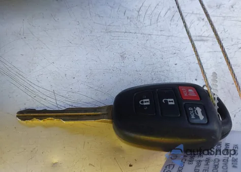 2014 Toyota Corolla L из США, поврежденный, VIN 2T1BURHE3EC049093